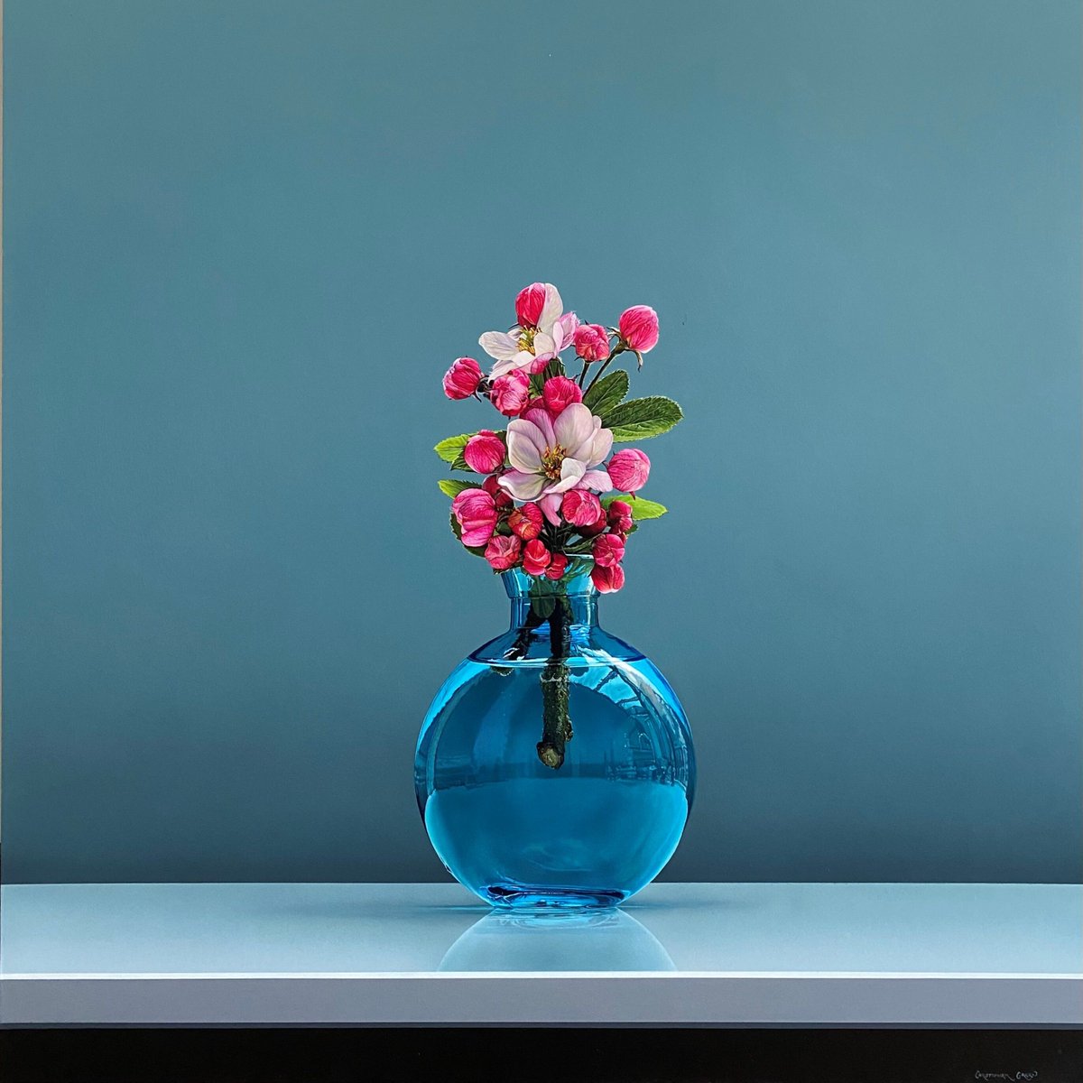 plusonegallery's tweet image. ‘Spring Blossoms #1’ oil on panel, 94 x 94 cm by #ChristopherGreen is currently available in the gallery. For any enquiries on this lovely still life or further information email info@plusonegallery.com #plusonegallery #hyperrealism #painting