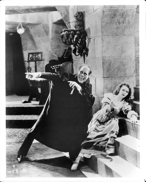 Happy Spooky Halloween! 🎃🎩🔪👻🤡🕷️🕸️🦇🍬🍭🍩