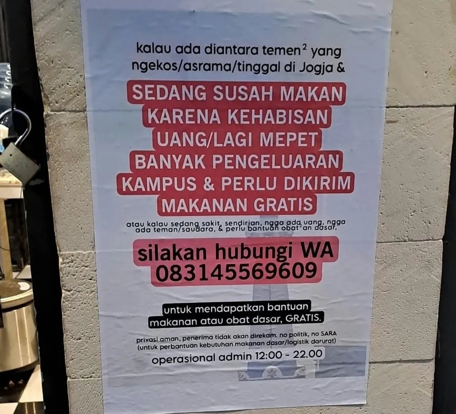 🥀 Setelah hampir 3 tahun nasi drrt jogja berjalan, ketemu sama ribuan temen² kost yg memang lagi di fase² yg berat, makanan saja sebenernya ngga cukup 

📍 Ngga 1 - 2 - 3 nasi drrt jogja "dipaksa" sama orang baik untuk mengirim makanan kepada rekan² atau temen² mereka di Jogja