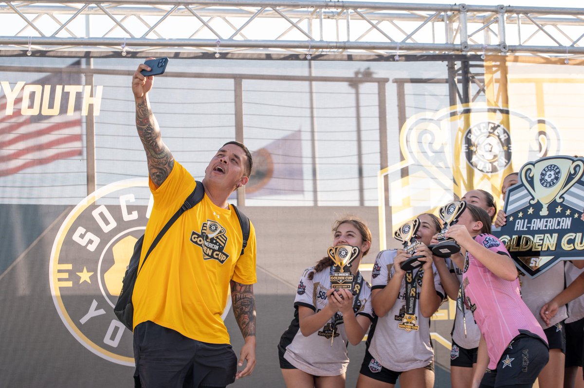 SoccerYouthUSA's tweet image. Best way to finish out the year! See you in December!