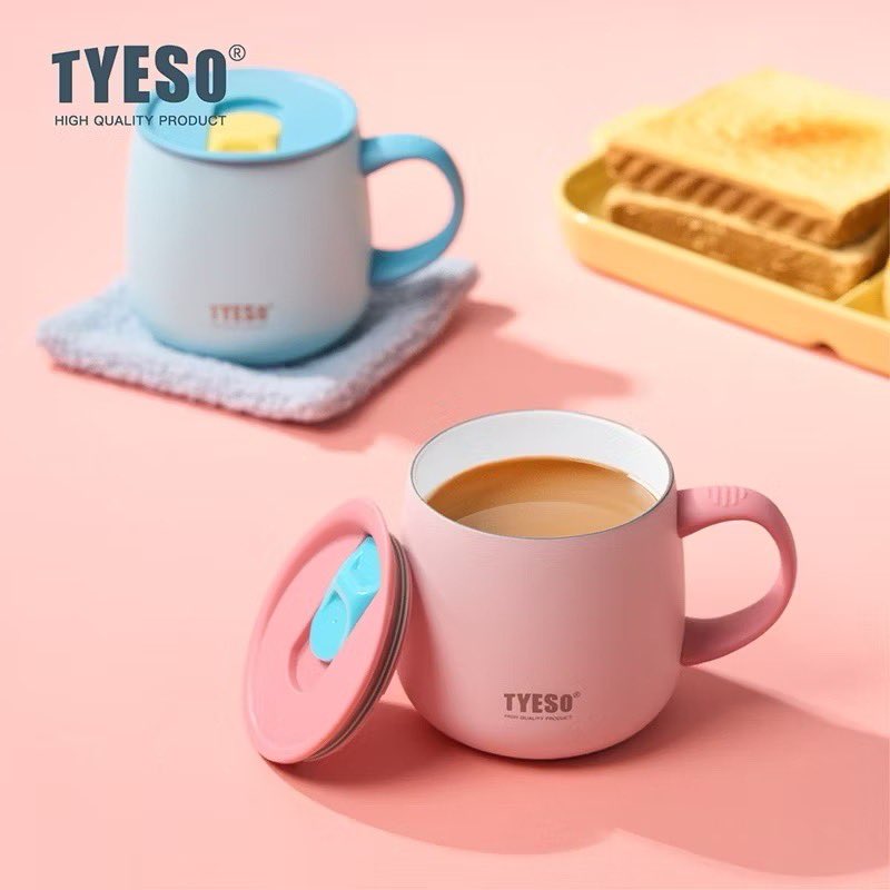 d_eyka's tweet photo. Kenapa ya comel sangat mug baru dari tyeso ni 😭😭￼ https://t.co/pWYGgu7kcw