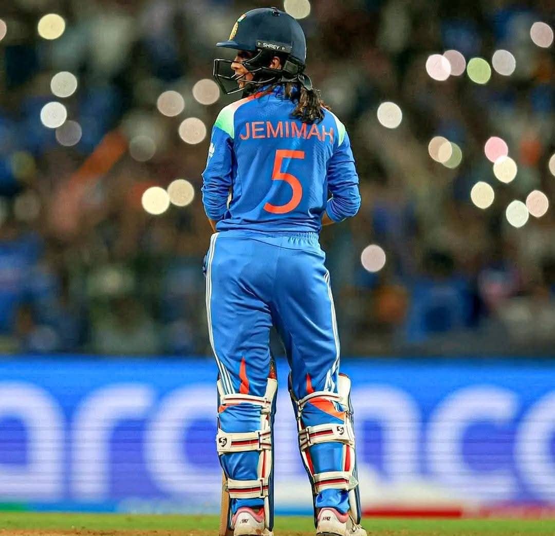 DanishAliOffic2's tweet photo. #Final, 𝗛𝗘𝗥𝗘 𝗪𝗘 𝗖𝗢𝗠𝗘! 🇮🇳

#TeamIndia #CWC25 
शाबाश मेरे भारत की बेटियों जीत मुबारक हो💐
कप भी आएगा 🥰🇮🇳 ✊🏻
#WomenInBlue | #INDvAUS #womenWorldCupqualifier2025 https://t.co/3c1rPsf5wZ
