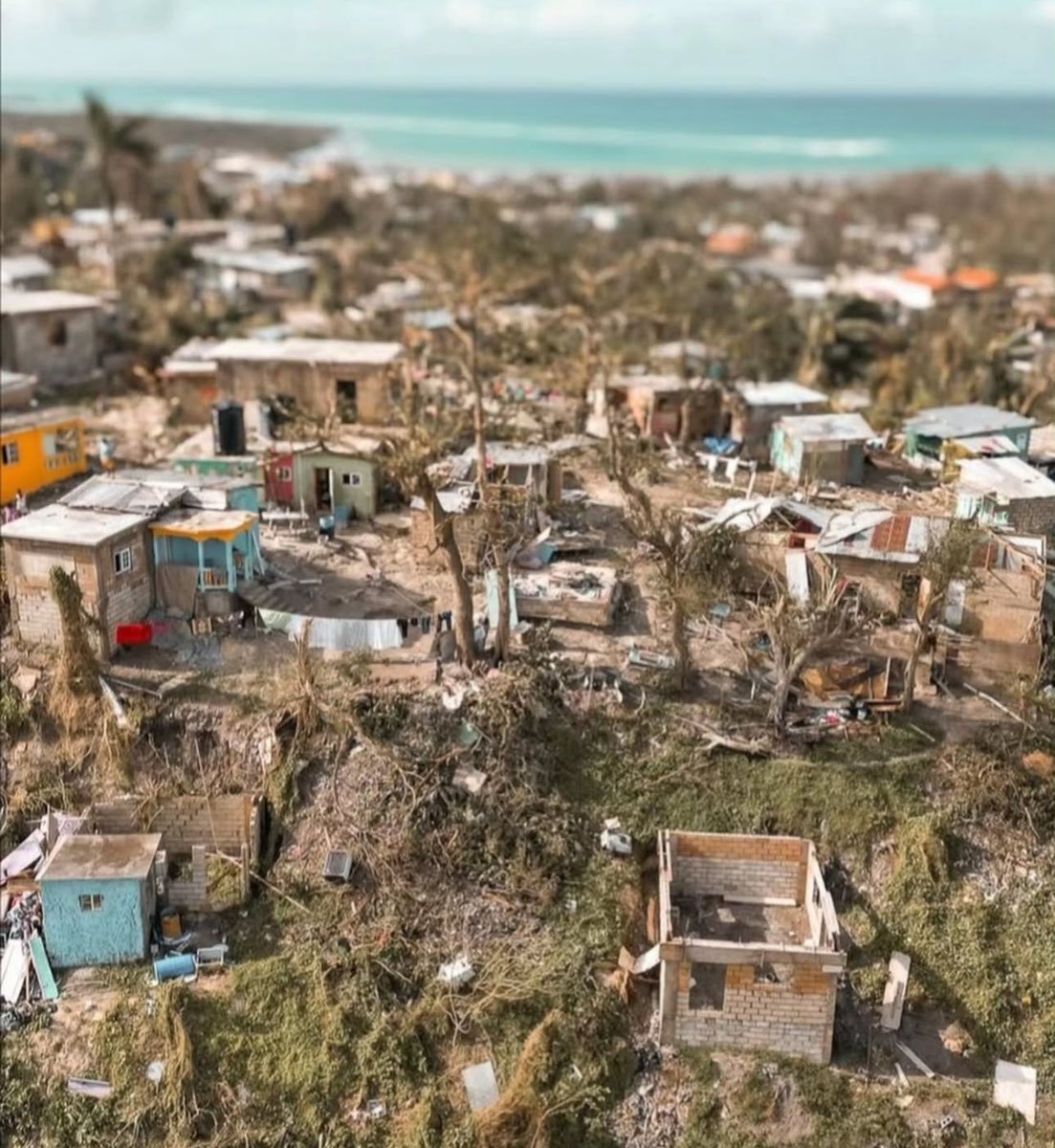 Warren Weir tweet media