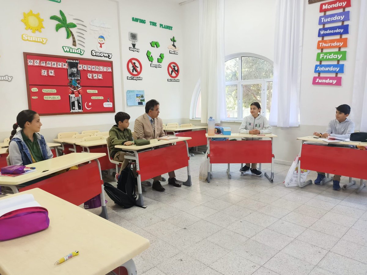 Marmaris Kaymakamımız Sayın Nurullah KAYA okulumuzu ziyaret etti. Kendilerine eğitim-öğretim faaliyetleri hakkında bilgi verildi. Bu nazik ziyaretlerinden dolayı teşekkürlerimizi sunuyoruz. ⁦<a href="/meb_dinogretimi/">MEB Din Öğretimi Genel Müdürlüğü</a>⁩ ⁦<a href="/mugla_mem/">Muğla İl Millî Eğitim Müdürlüğü</a>⁩ ⁦<a href="/MarmarisMem/">Marmaris İlçe Millî Eğitim Müdürlüğü</a>⁩