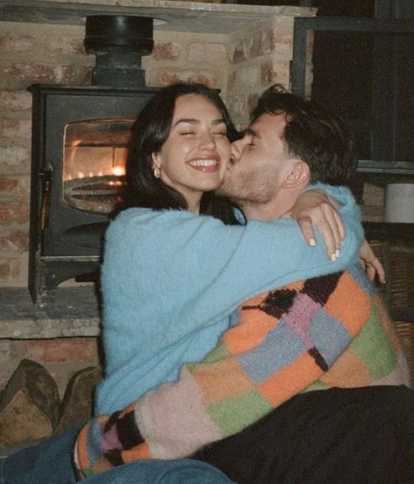 yalnızlık iyi hoş güzel de insanin canı bazen sımsıkı sarılmak çekiyo