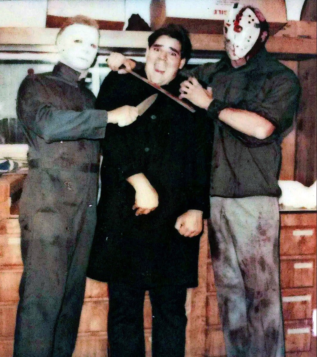 Legendary photos of Tom Morga (Part 5 #JasonVoorhees) and Dick Warlock (#Halloween 2 #MichaelMyers) together on the set of #FridayThe13th A New Beginning (CIRCA 1984/85)

Credits: IG/horror_fan_1984 and the late Louis Lazzara