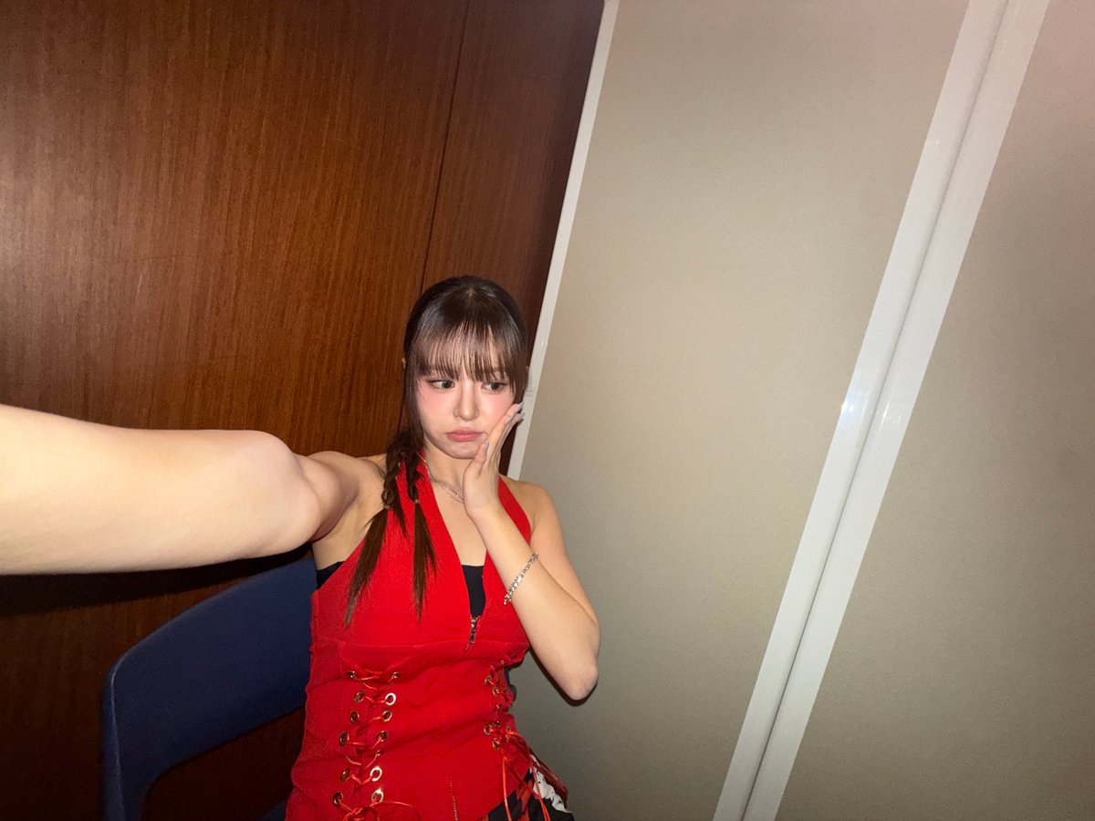 everglow pics tweet media