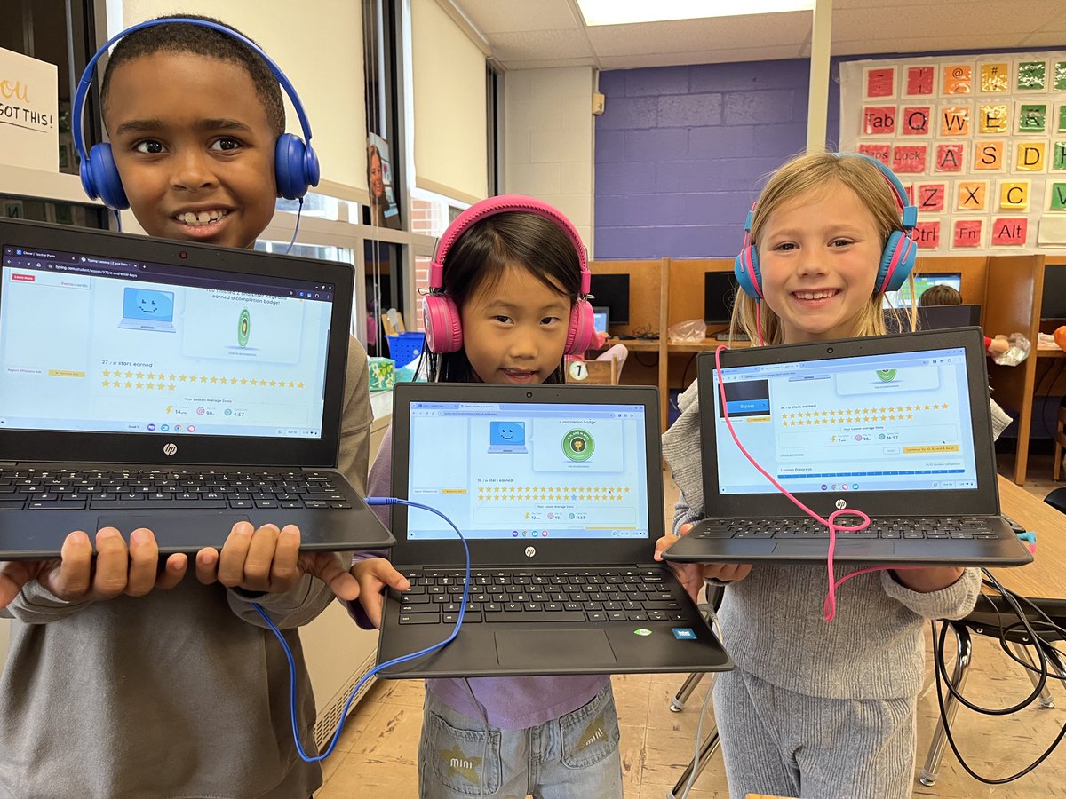 Mrs Lawrence’s 2nd grade shining with all gold stars ⭐️ <a href="/PotterGrayPride/">Potter Gray</a>