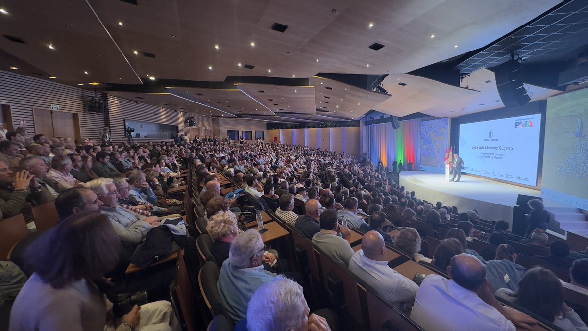 2025Pida's tweet image. Gran éxito en la presentación de plataformapida.com  Cuando instituciones, empresas y los profesionales trabajan coordinados y juntos el éxito está asegurado.

@ASAJACLM ha demostrado su músculo social movilizador. #pida #innovacionclm #pidaesnuevocampo #pidaesnuevofuturo