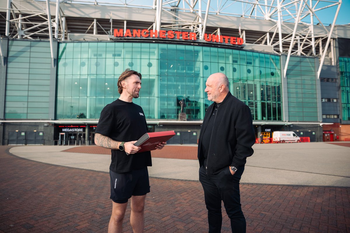 Congratulations, Sam.

A pleasure to meet you yesterday, we are so thankful to you for supporting <a href="/MU_Foundation/">Manchester United Foundation</a> in this epic challenge 🏃‍♂️🔴