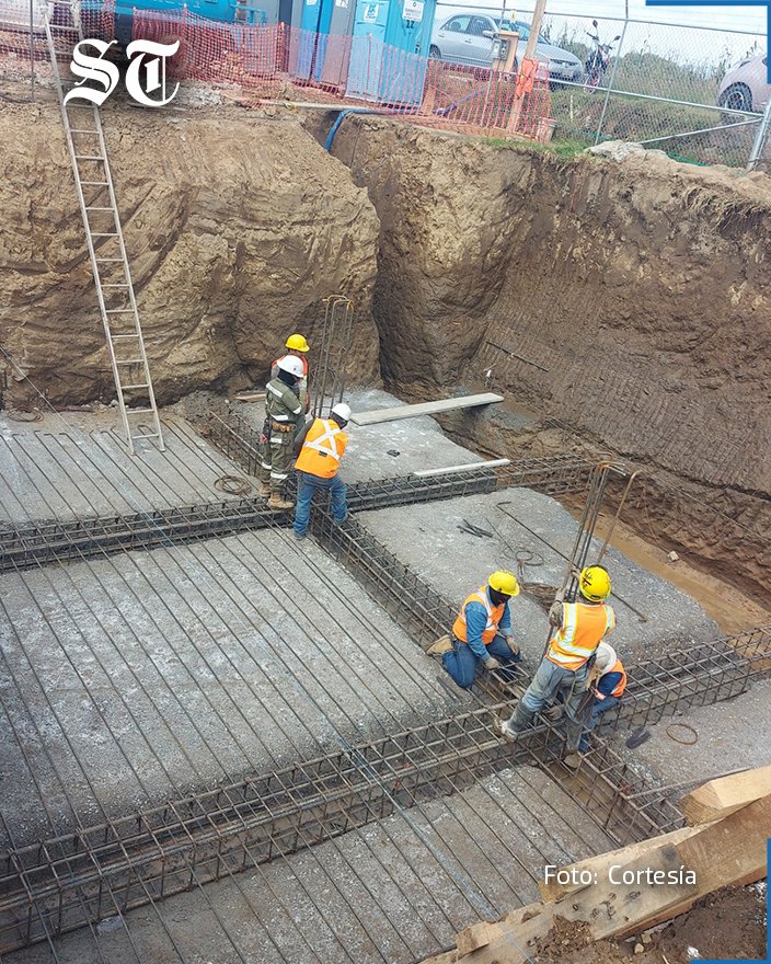 SoldeTlaxcala's tweet image. La #construcción de la Universidad Nacional Rosario Castellanos en #Teolocholcoya presenta un avance del 60 %
 Con una inversión de 130 millones de pesos, la nueva sede beneficiará a más de 840 alumnos por turno y generará #empleos durante su edificación
 tinyurl.com/33hz89kp