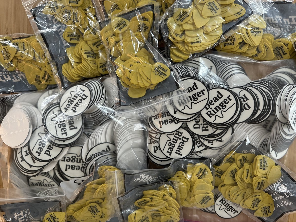 FINAL 24 HOURS ⚡️
nearly 1,300 backers and 1,600% funded.
the dead ringer kickstarter ends tomorrow morning at 9:30AM CT.

this is your only chance to get one shipping this year — all orders placed after the campaign will ship in jan 2026.

don’t wait → deadringerbridge.com/kickstarter