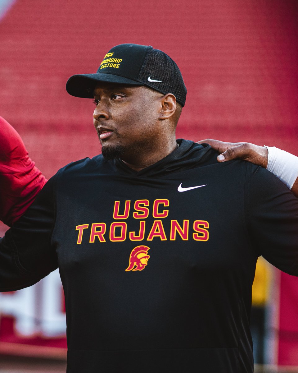 uscfb's tweet image. Defensive Analyst - Skyler Jones