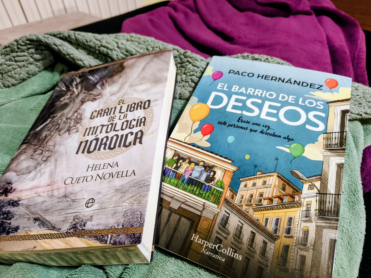Todo listo. Nuevas adquisiciones, sofá y manta. <a href="/PacoHernandezs/">Paco Hernández</a> <a href="/HelanyaH/">Helena Cueto (Helanya con Hache)</a>