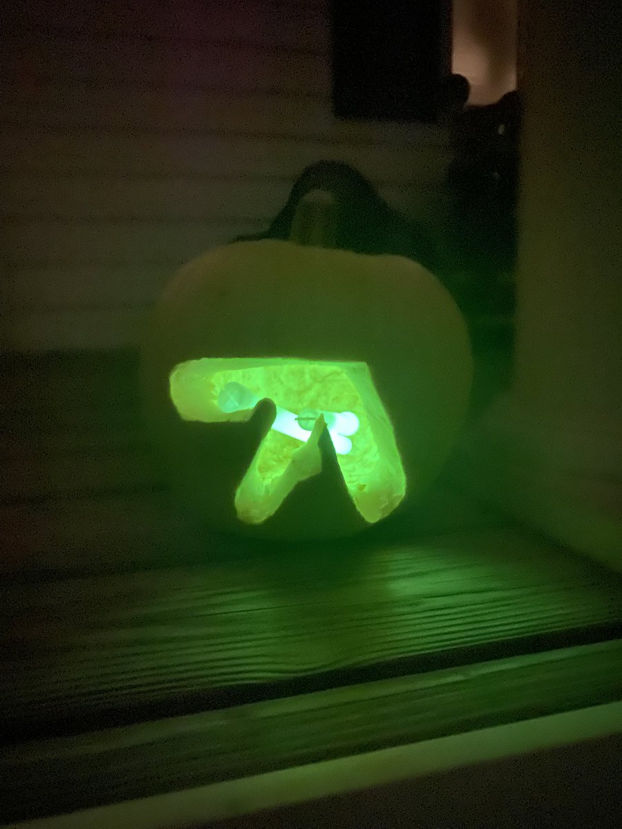 fullabrix2112's tweet image. Happy Halloween, everyone!!!!🎃🦇👻🧟‍♂️☠️🧛‍♂️

#aphextwin #idm #electronic