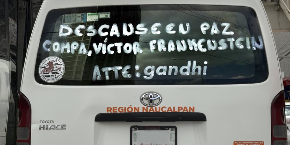 Librerías Gandhi tweet media