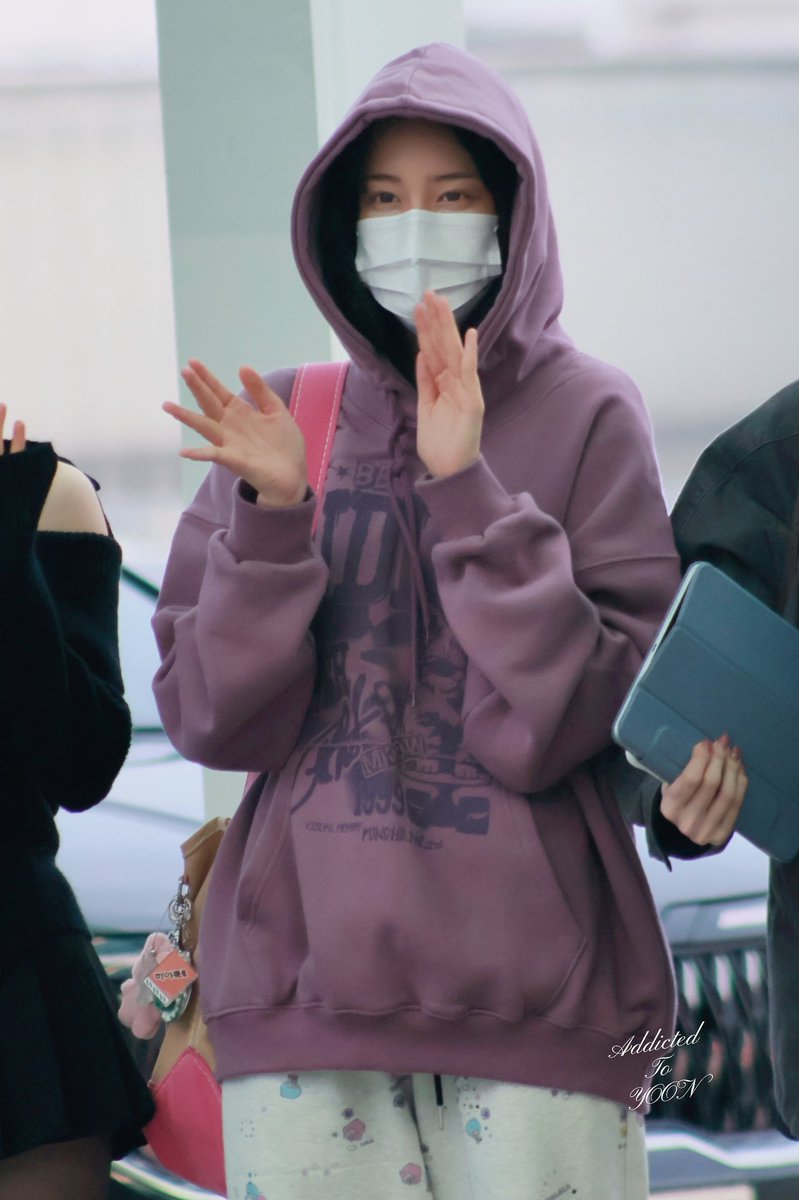 251031
잠옷 입은 사람

#스테이씨 #STAYC #자윤 #윤 #YOON
#여신자윤