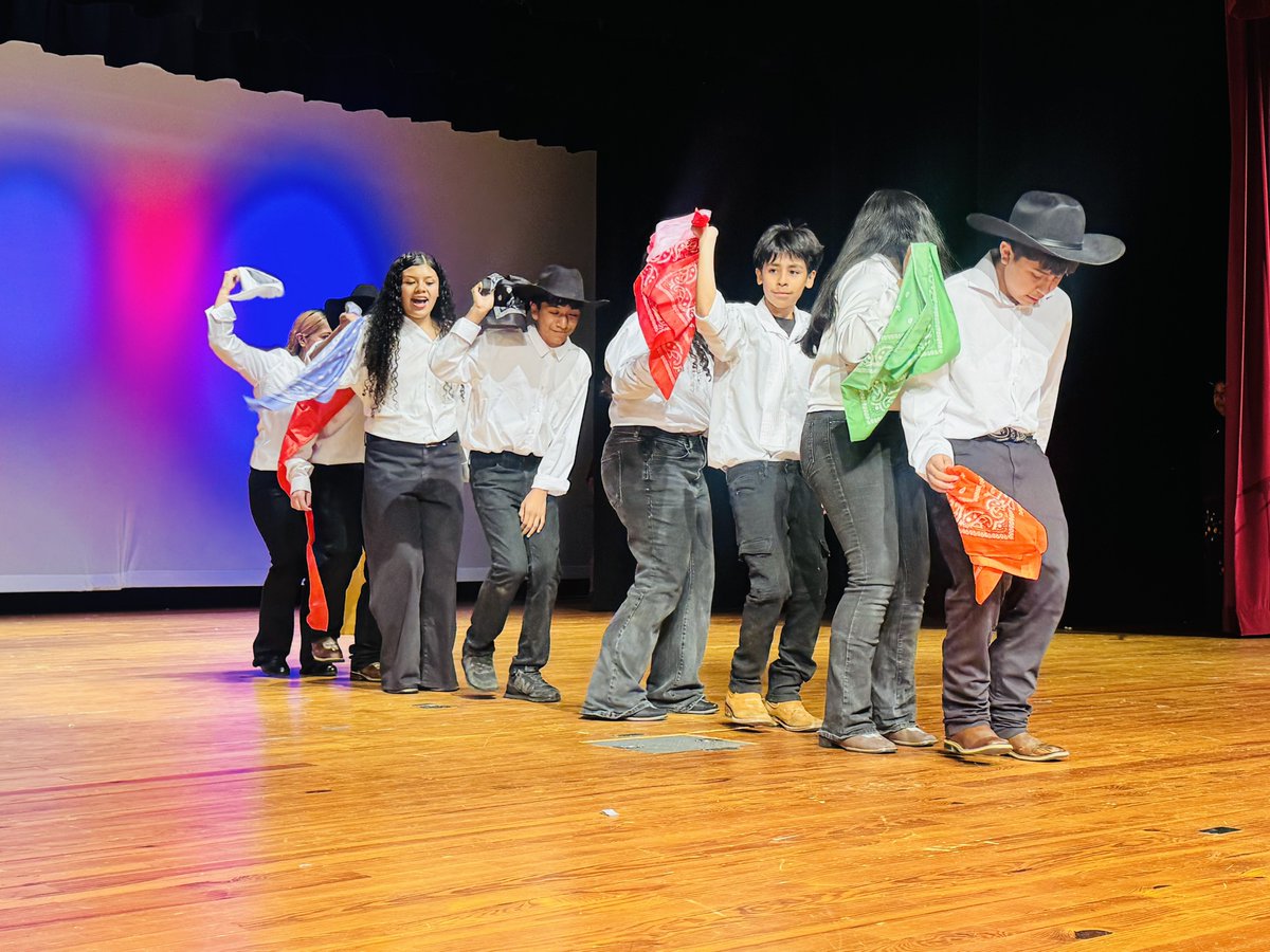 MerriweatherEDU's tweet image. What a way to close out Hispanic Heritage Month! 🌎 Our celebration highlighted the beauty of our school’s diversity and the pride we have in every culture that makes Sutton special. Moments like this remind us why unity, representation, and community matter. 💛🖤 #SuttonStrong