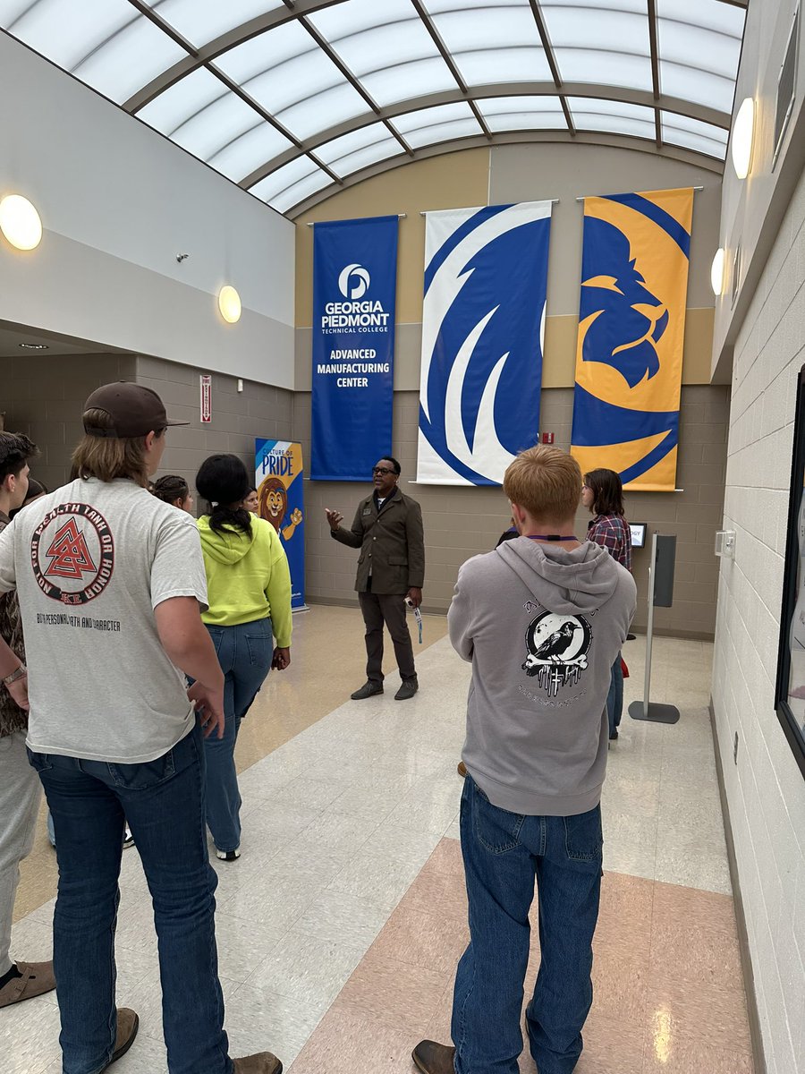 @mahswbl tweet media