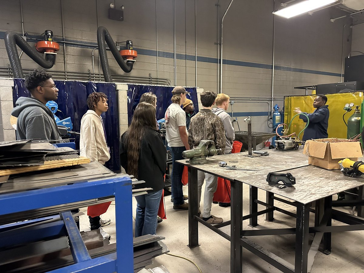 @mahswbl tweet media