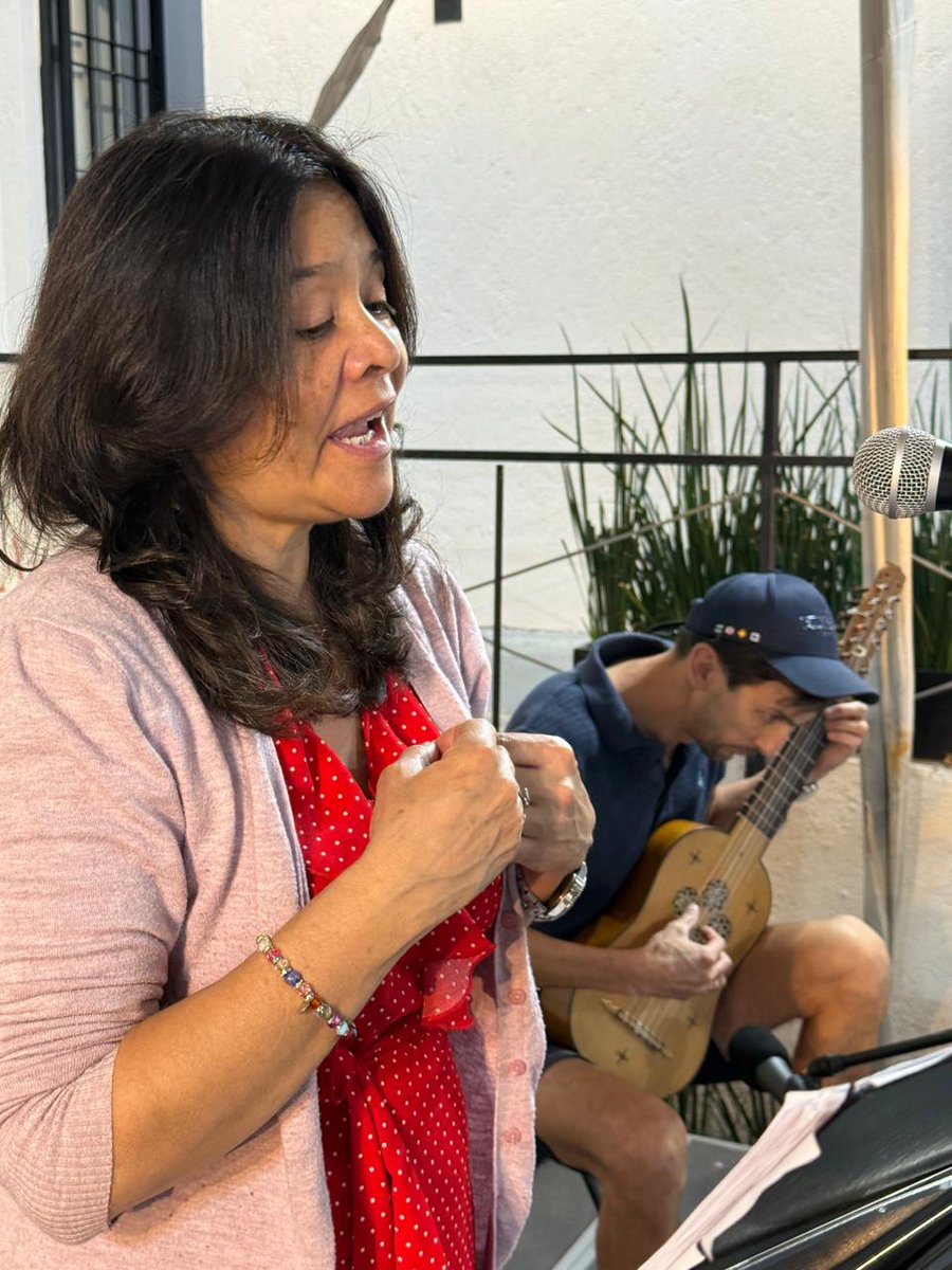 FEPoniatowskaA's tweet photo. ¡Ya estamos en el soundcheck del concierto de Musa itinerante! 🎵🎶

Todo está listo para el recital, ven a disfrutarlo con quien quieras, la entrada es libre.

Hoy 18:30 horas.
José Martí 105 colonia #Escandón
#concierto #musica #musicaenvivo #cultura https://t.co/z7G3S8ihrW