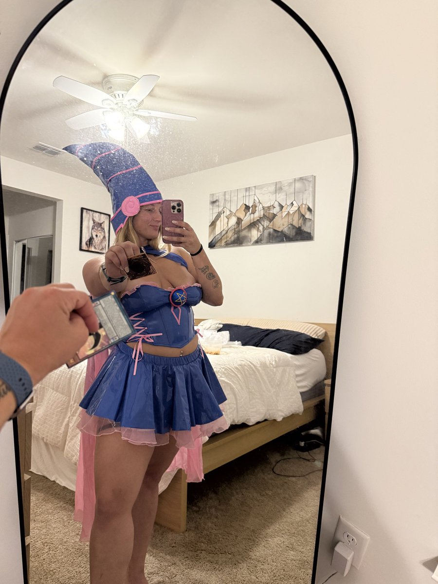 Oops~ looks like you just activated my trap card 💖 Wanna see how quickly I can drain your life points? 😏✨ 


Can you name that anime? 💋 #anime #cosplay #cosplaygirl