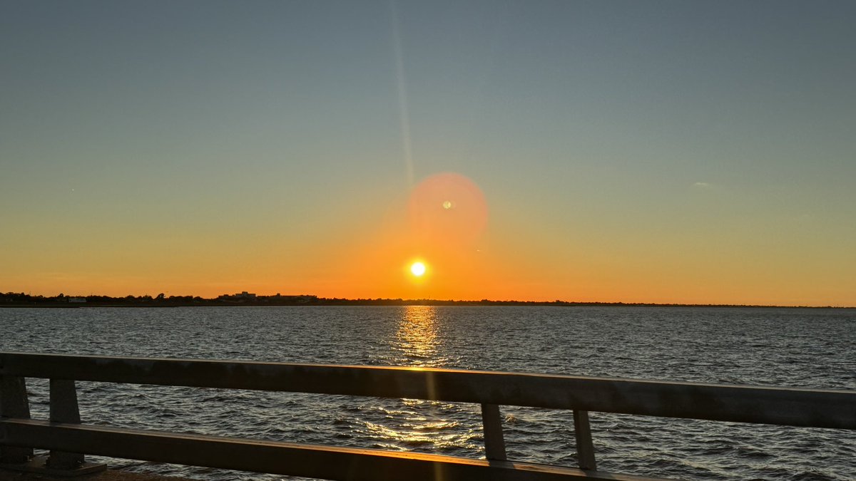 I’m in NEW ORLEANS!! 

Never been here before. If anyone has some suggestions on a place I should see, let me know!