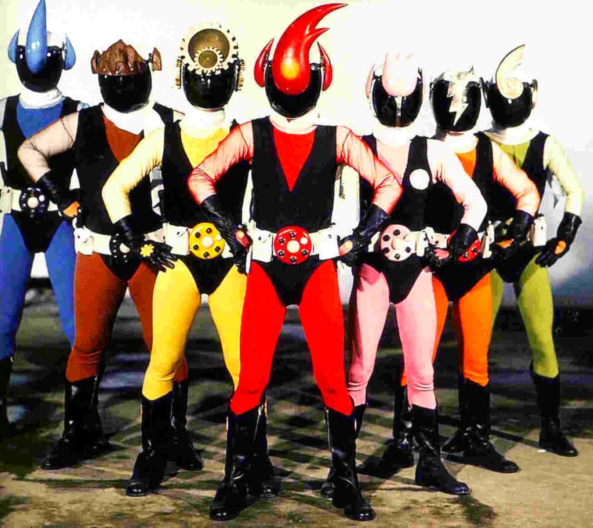 Koma603's tweet photo. Hey everyone - I abandoned this account like a year ago cause fuck Elon but in regards to the state of Super Sentai...

If the 2026 leaks are true, the first "non-Sentai" Sentai basically being Ninja Captor is literally peak for this franchise conceptually https://t.co/Qvwpdu038P