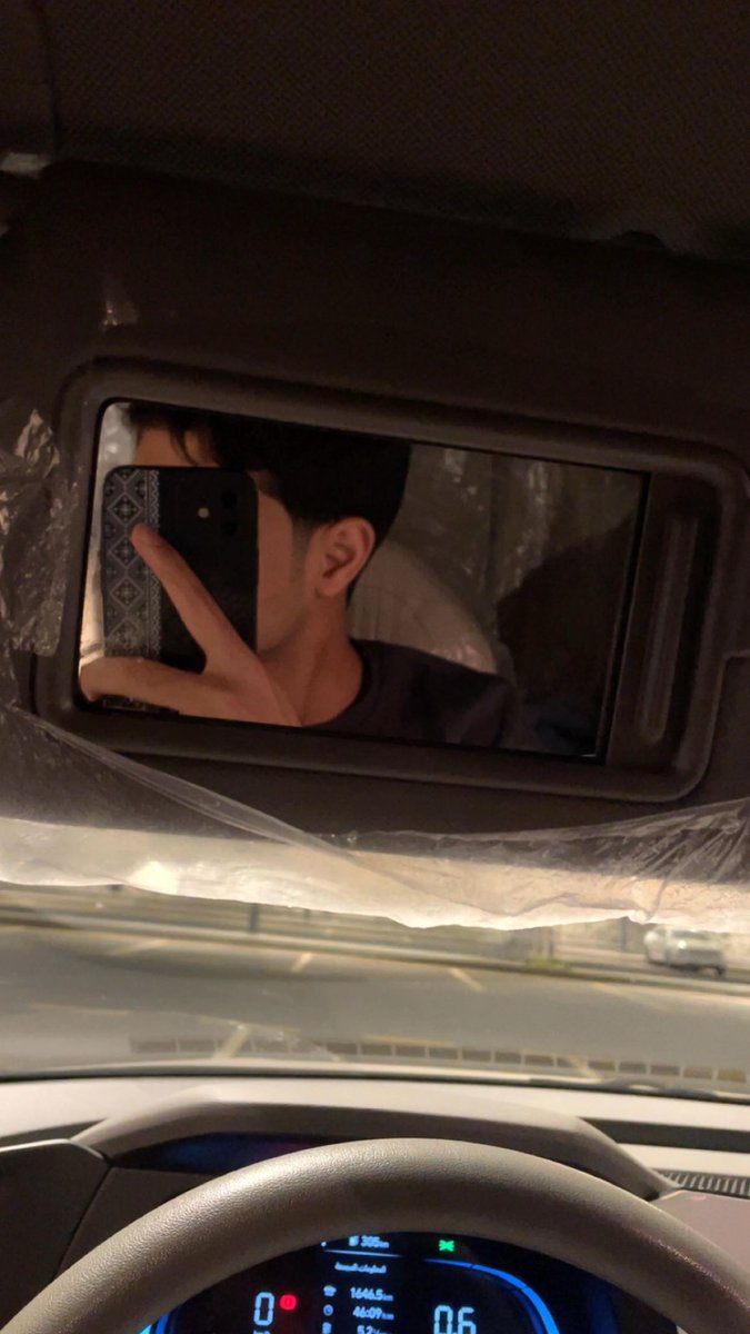 يوم الخميس و طلعت وحدي 😗💔