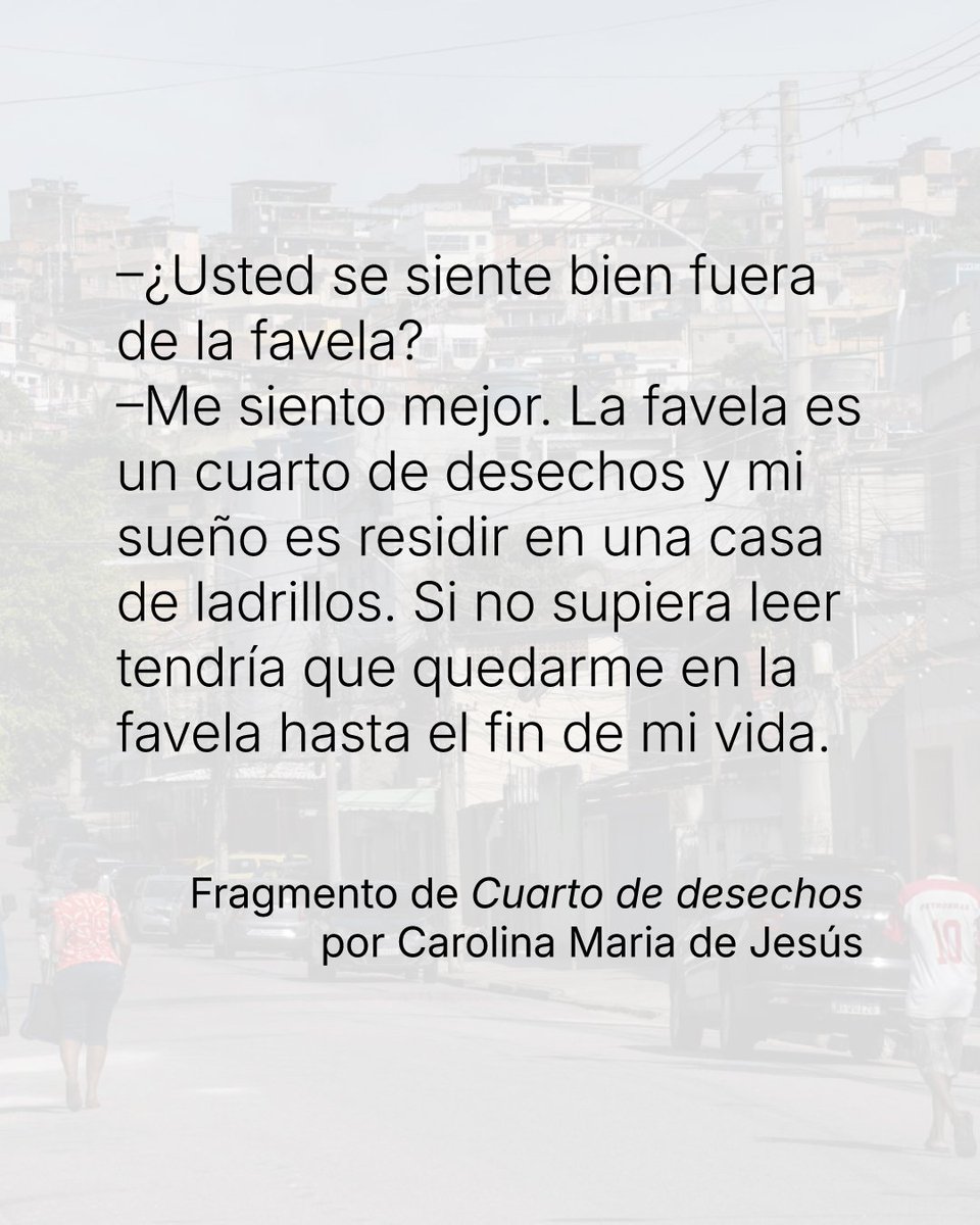 UniversoCentro's tweet image. Carolina Maria de Jesús se ganaba la vida recogiendo y vendiendo cartones, en una favela de São Paulo. Mujer negra, pobre, que apenas había pasado por la escuela, se encargó de registrar en sus cuadernos la vida en la calle, en medio del racismo, la miseria y la violencia.

Un…