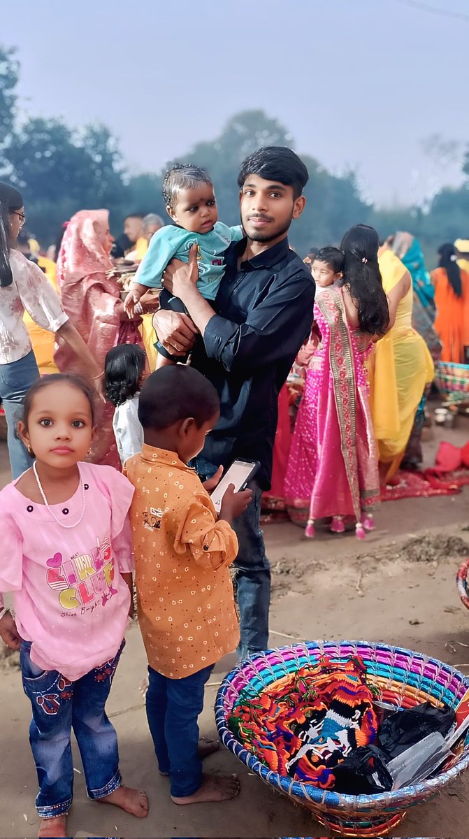 AHIRMITHUNYADAV's tweet photo. 5M ㅤ 🗨️500Kㅤ ⎙200Kㅤ ⌲100k
𝗛𝗶𝗶
🟢 
𝗛𝗲𝗹𝗹𝗼..
💬 https://t.co/wzCuNAgQuy