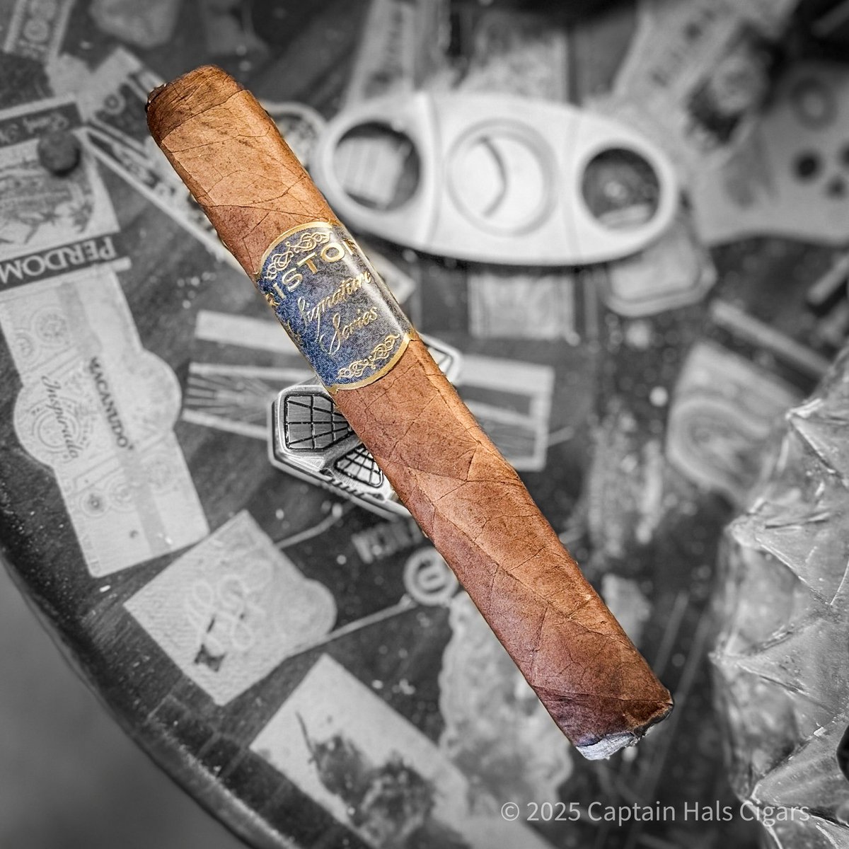 CaptainHal47's tweet image. Smoking the Kristoff GC Signature Series and it’s smoooooth. That Brazilian Maduro wrapper delivers rich notes of dark cocoa, molasses, and spice. A complex, full-bodied gem that&apos;s always in my rotation.
91-RATED by Cigar Aficionado!
#Kristoff #SignatureSeries #91Points #Maduro