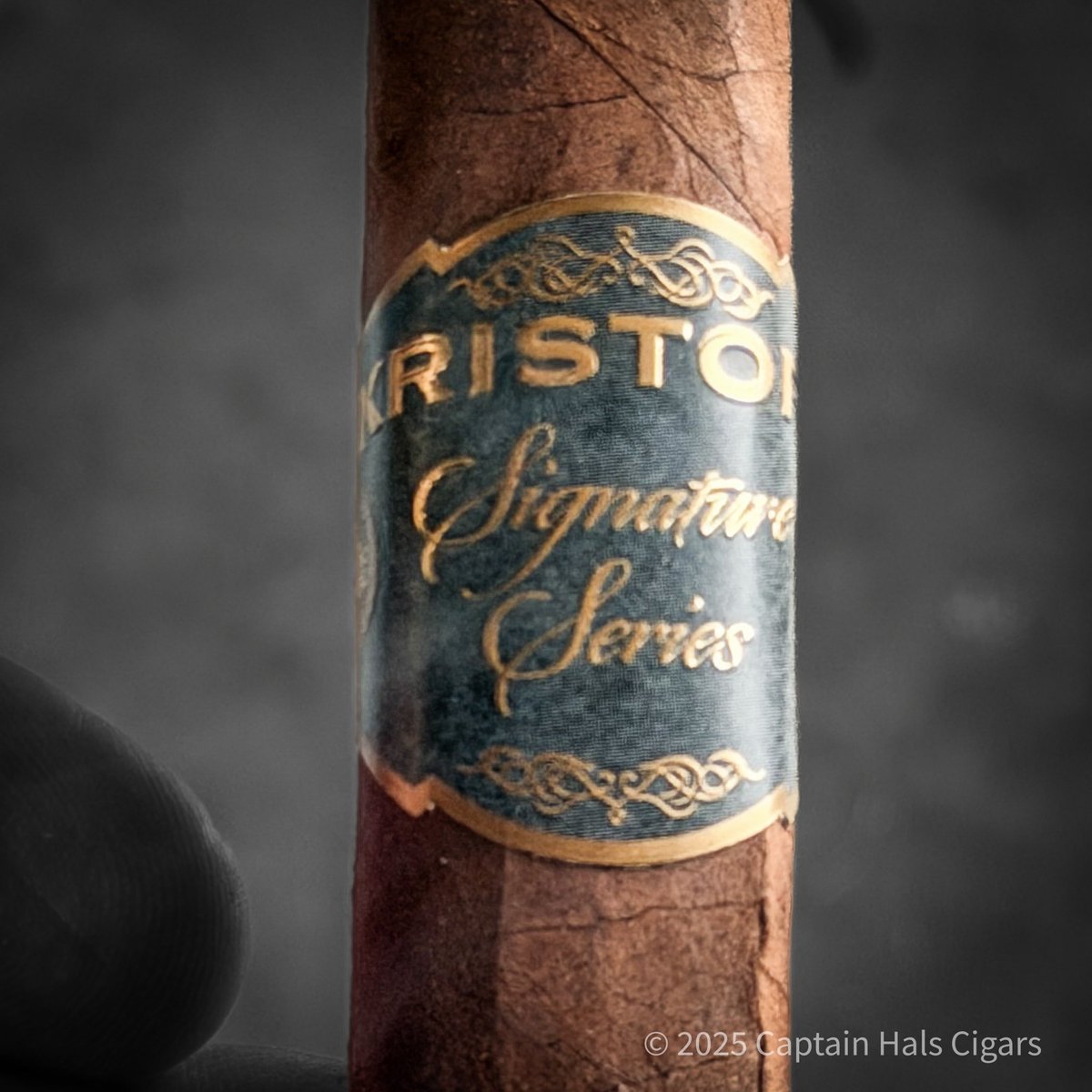CaptainHal47's tweet image. Smoking the Kristoff GC Signature Series and it’s smoooooth. That Brazilian Maduro wrapper delivers rich notes of dark cocoa, molasses, and spice. A complex, full-bodied gem that&apos;s always in my rotation.
91-RATED by Cigar Aficionado!
#Kristoff #SignatureSeries #91Points #Maduro