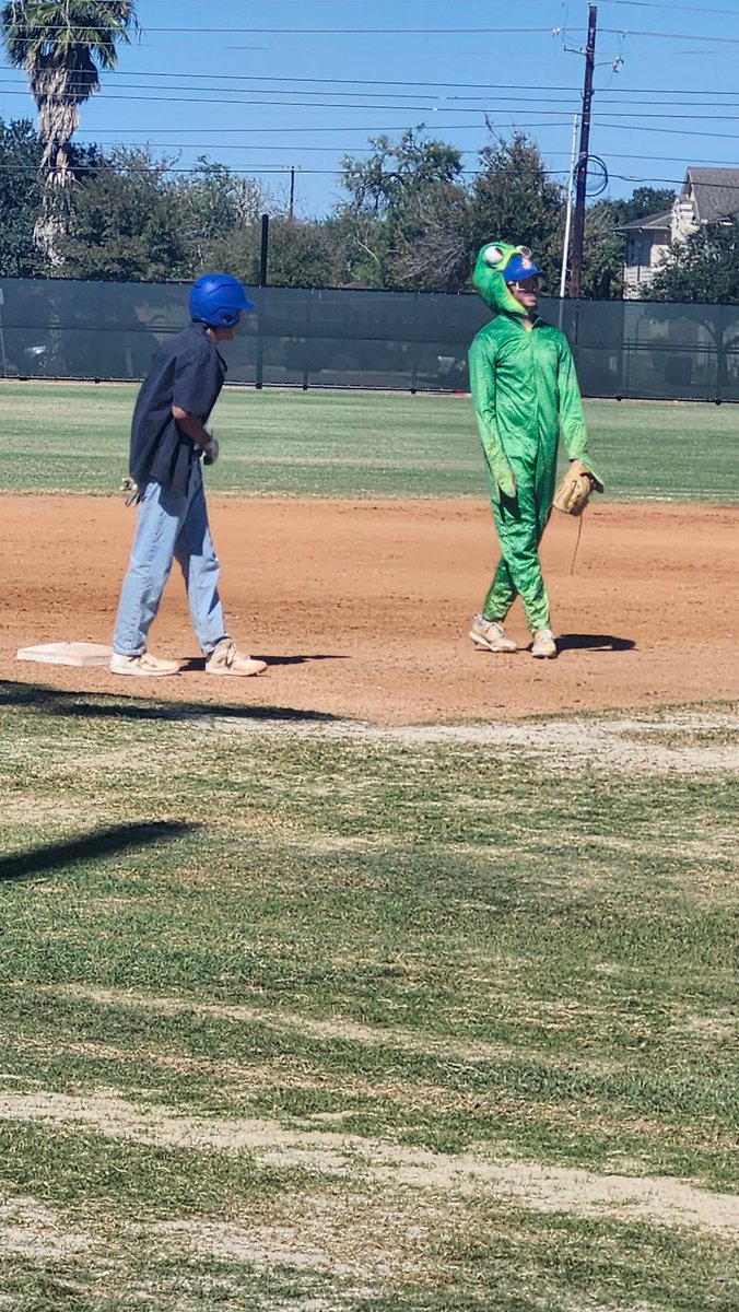 #BackThePack tweet media