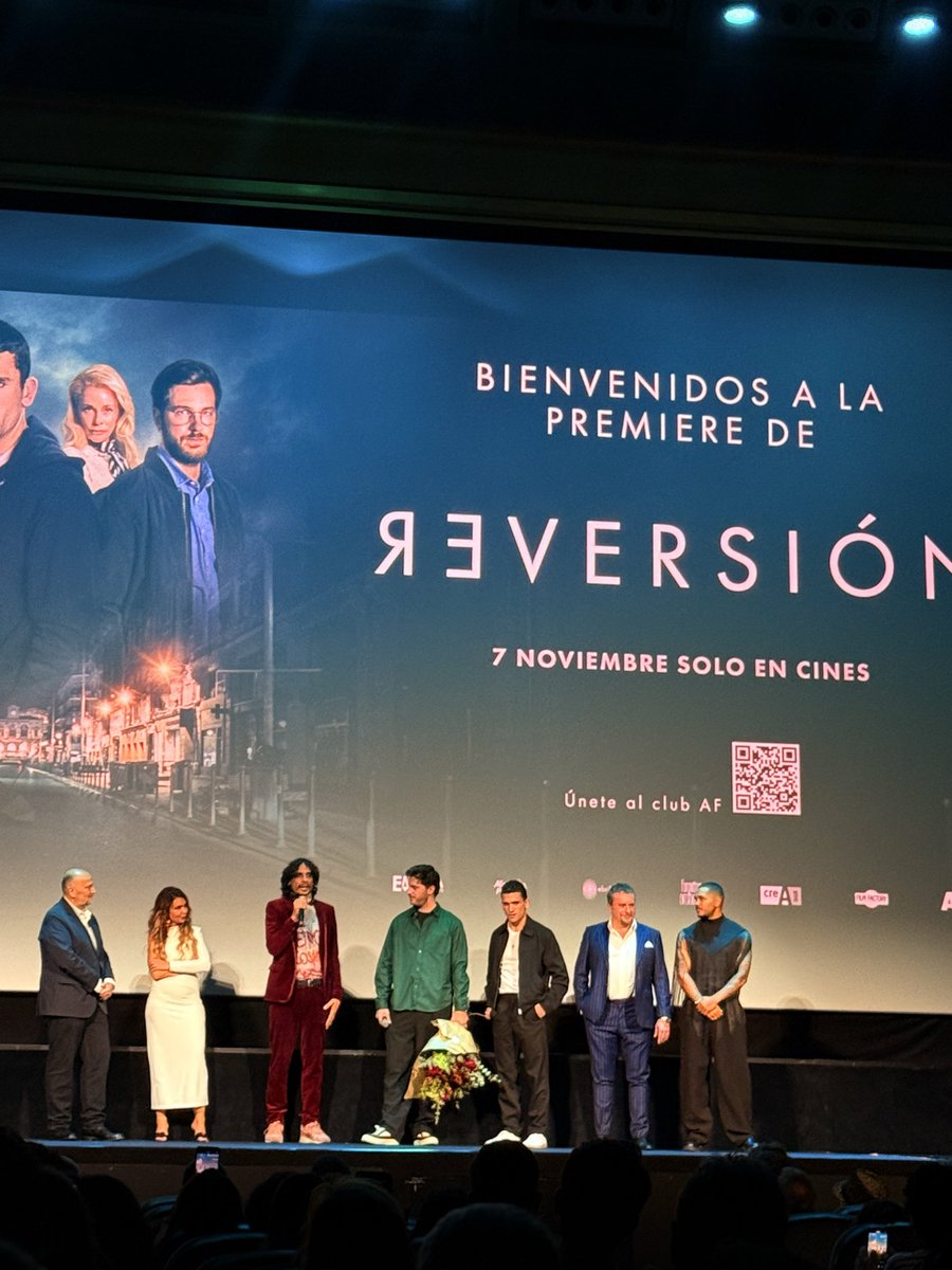 Noche de cine con mi superestrella <a href="/isavegavara/">Isa Vega</a>, disfrutando de la premiere de Reversión, película dirigida por Jacob Santana.