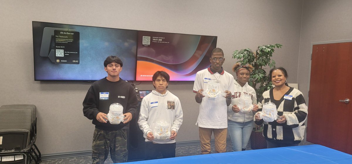 A select group of Westside CTAE Seniors took a tour of First Quality Manufacturing Company in South Macon. The company's product offerings include baby wipes, feminine hygiene, incontinence aids, and household products.  
#Built4Bibb #BibbCTAE #WestsideWinsEveryDay