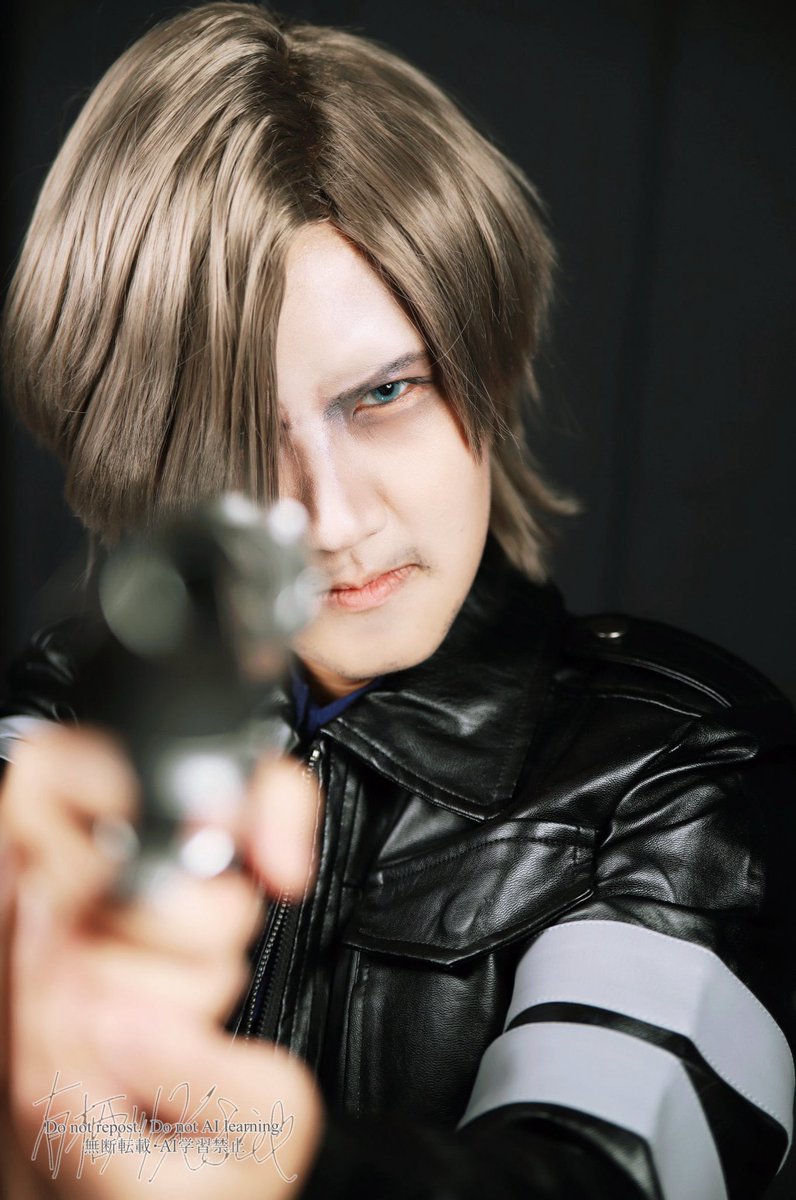 【cos】
BIOHAZARD6
Leon Scott Kennedy

photo by <a href="/bakuchin/">ばく＠10/5BunGeee☆ 11/2FES2025</a> 

ハロウィンを口実に出せてなかった写真出しちゃう←
去年 #FES2024 で撮っていただいてました‼
今更ながら撮っていただきありがとうございました‼😭🙏🏻
