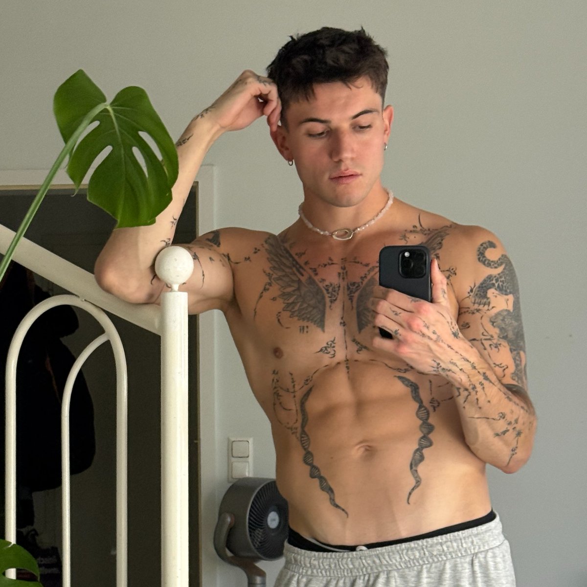 Noah (@noahtoxic717) on Twitter photo 