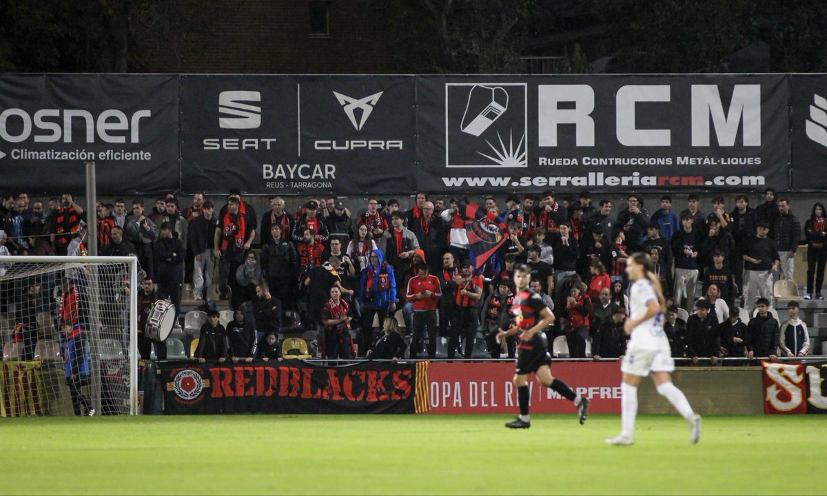 Com ens mereixíem tornar a viure una  nit així a l’Estadi Municipal 🫶

3️⃣5️⃣0️⃣0️⃣ espectadors i un ambientàs es-pec-ta-cu-lar per emportar-nos l’eliminatòria ❤️‍🔥

Gràcies per fer-ho possible, roigs-i-negres! ❤️🖤