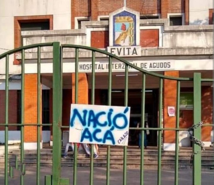 NadiaTeclaff's tweet photo. Estás más vivo que siempre, Diego. Feliz Navidad. 🔟💙 https://t.co/3uViDHQtRV