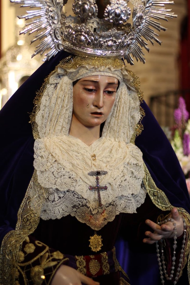 𝐇𝐎𝐘 𝐄𝐒 𝐉𝐔𝐄𝐕𝐄𝐒 𝐃𝐄 𝐂𝐎𝐍𝐒𝐔𝐄𝐋𝐎.

“Me gustaría tener una voz tan fuerte para invitar a los pecadores de todo el mundo a amar a Nuestra Señora. Ella es el océano que debemos cruzar para llegar a Jesús” (San Padre Pío).