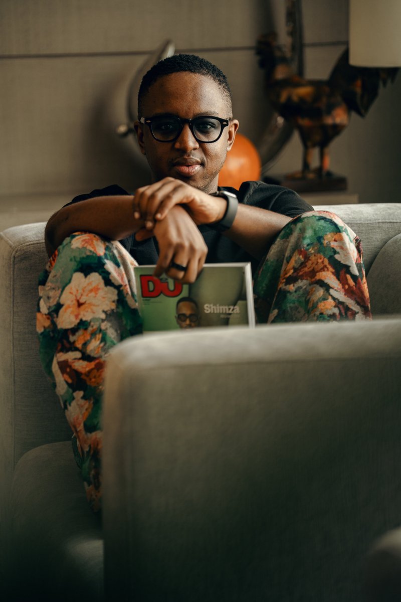 Shimza01's tweet image. Blomile.