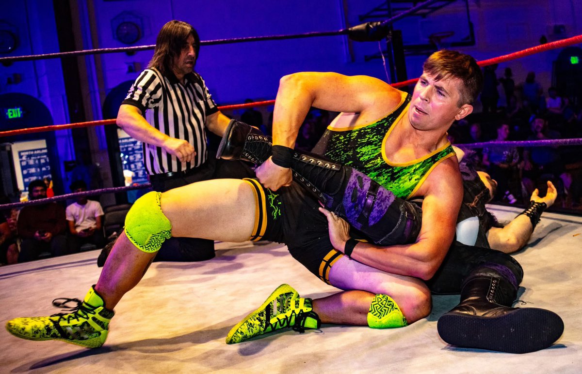 WrestlingIWF's tweet image. In North Arlington, All-American Brian Atkins (w/ @EastSideDave) def. @DarkOracleSage in a Loser Leaves Town Match due to outside interference by Robert Atkins. campiwf.com/2025

📸: @biga614
