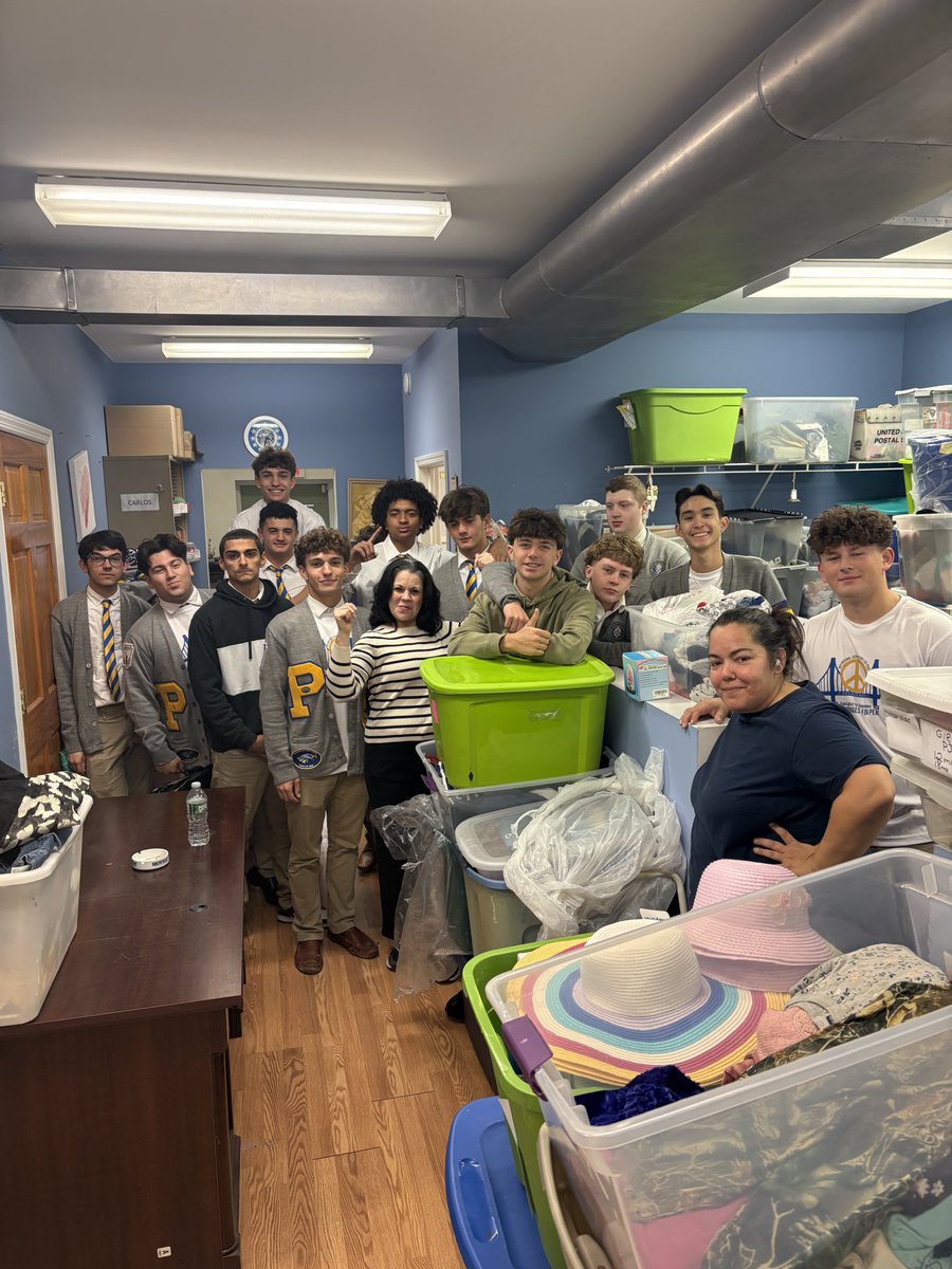 Lasallian Youth helping Crossroads!!!

Great work helping the community by Mr. Cocozello ‘03 <a href="/STP_Eagles/">Coach Mark DeCristoforo</a> <a href="/StPetersBoysHS/">St. Peter's Boys High School</a>