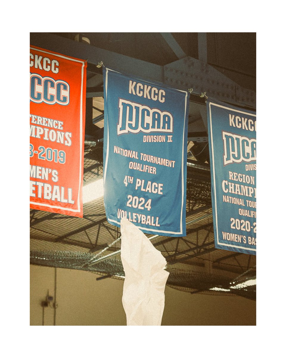 kckccsportsinfo's tweet photo. Photos I got from last nights conference title winning match against Highland!

#KCKCCProud #HornsUp https://t.co/QTjVY0fTxj