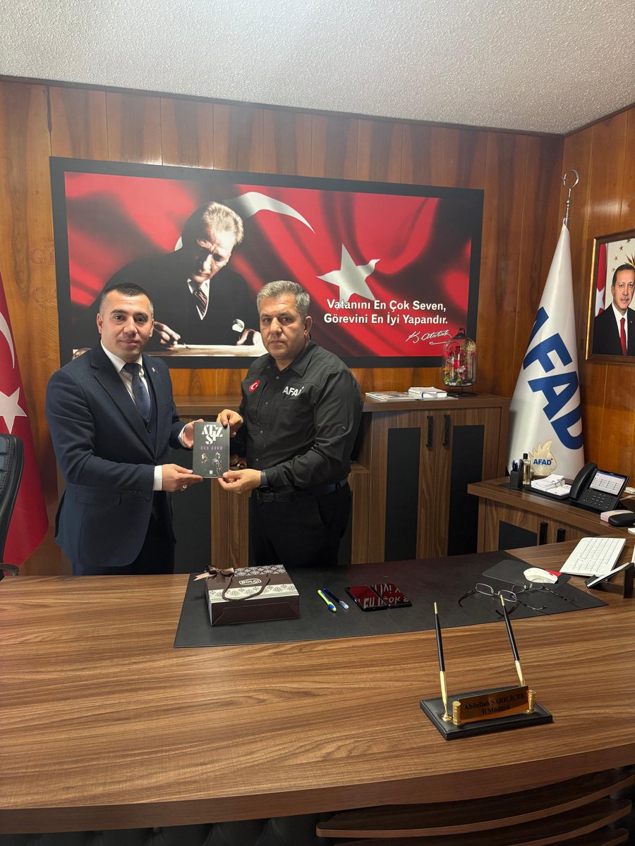 Ülkü Ocakları Amasya İl Başkanlığı olarak Afad İl Müdürümüz Sayın Abdullah Sarıçiçek’i makamında ziyaret ettik. İlimizdeki afet ve acil durum çalışmaları üzerine karşılıklı değerlendirmelerde bulunduk . Sayın müdürümüze ilgi ve alakalarından dolayı teşekkür ediyoruz
<a href="/ayyildirim1/">Ahmet Yiğit Yıldırım</a>