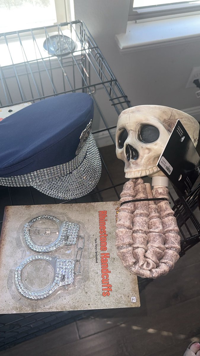 freaky AHHH stream tonight cream team addition <a href="/MeghanM101/">Mami megz🦄</a>