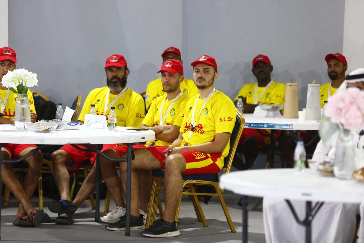 حفل تخريج دورة الإنقاذ والسلامة المائية رجال وسيدات الذي نظمه الاتحاد السعودي للإنقاذ والسلامة المائية في مدارس الحصان الأهلية بالمدينة المنورة، كان تجربة ملهمة تجسد الوعي والانضباط وروح العطاء في خدمة سلامة المجتمع 
#الإنقاذ_والسلامة_المائية #المدينة_المنورة #سلامتكم_مسؤوليتنا