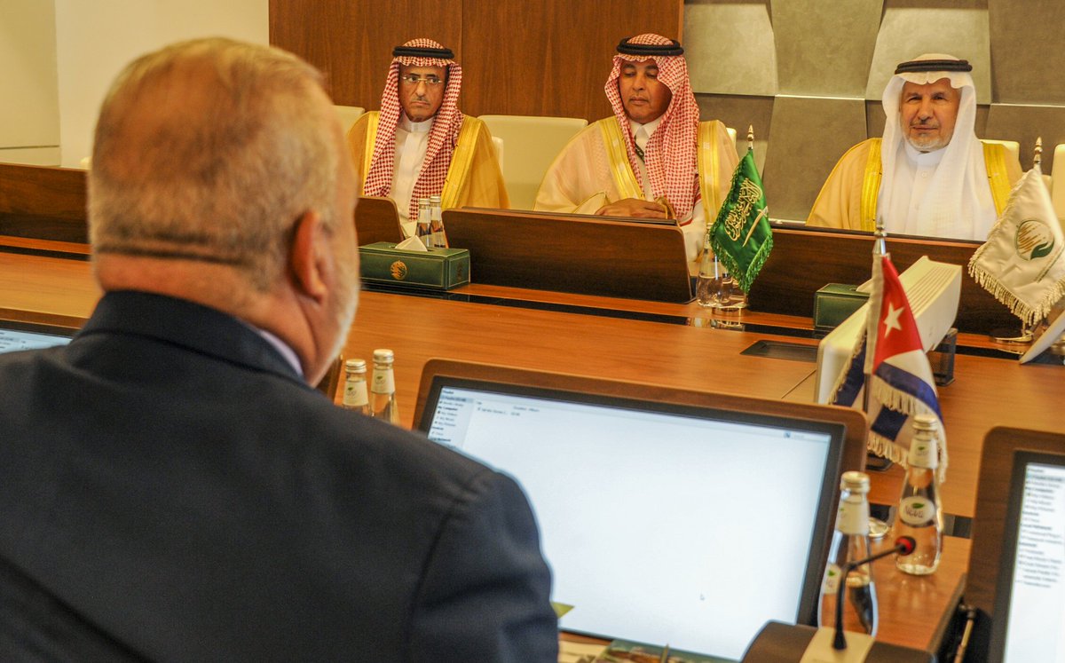 🇨🇺| El Centro Rey Salman de Ayuda Humanitaria y Socorro del Reino de Arabia Saudita concretará el apoyo material y financiero que esta nación enviará a #Cuba ante las afectaciones de #Melissa. Así trascendió en un intercambio de <a href="/MMarreroCruz/">Manuel Marrero Cruz</a> con Supervisor General de la entidad.
