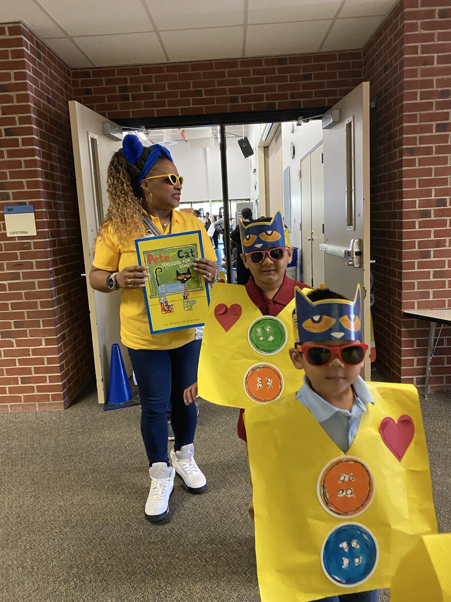 My first Great Character Parade as a <a href="/ChancellorComet/">Chancellor Elementary</a> was a blast!